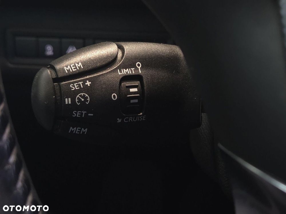 Peugeot 308 - 18
