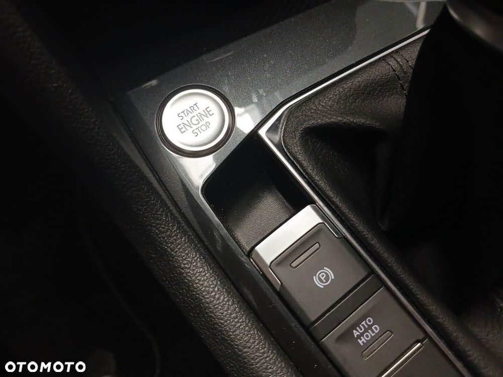 Volkswagen Tiguan - 16
