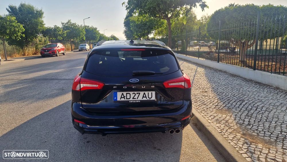 Ford Focus SW - 11