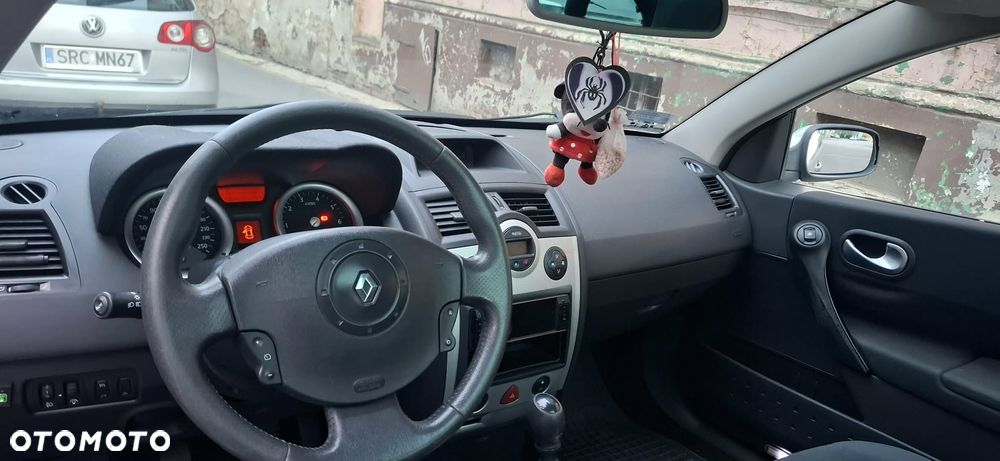 Renault Megane - 11