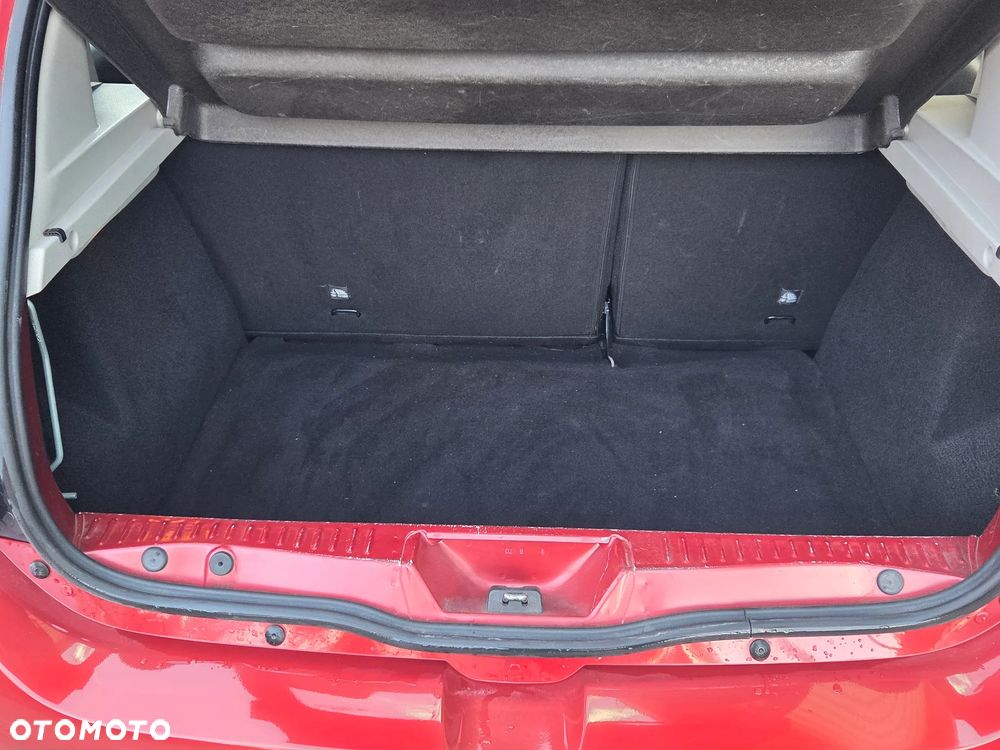 Dacia Sandero 1.2 16V 75 Ambiance - 26