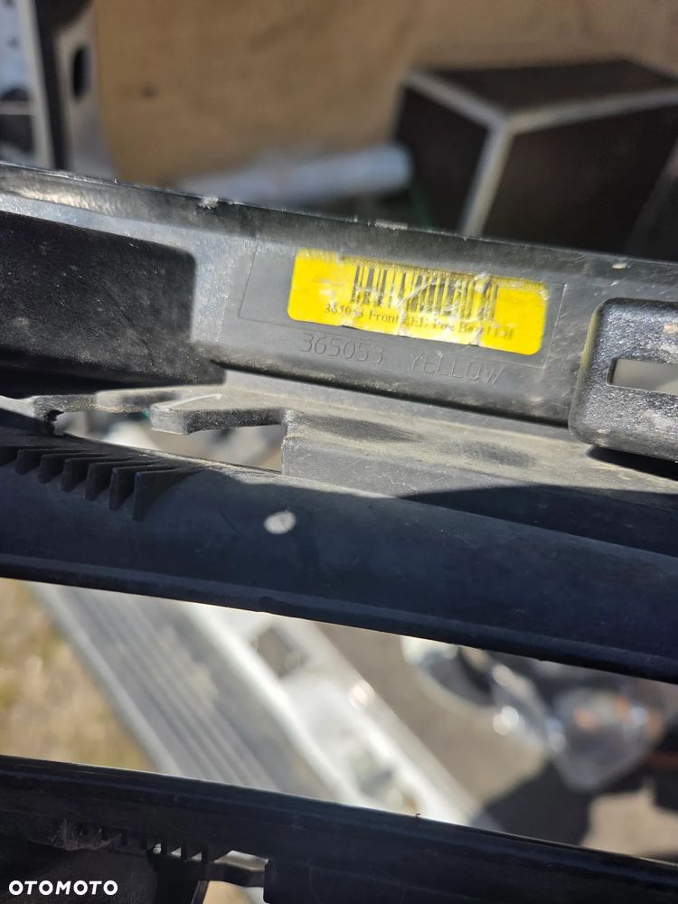 Lewa Kratka Jeep Grand Cherokee SRT Wk2 68148735A Lewa Kratka zderzaka przedniego - 12