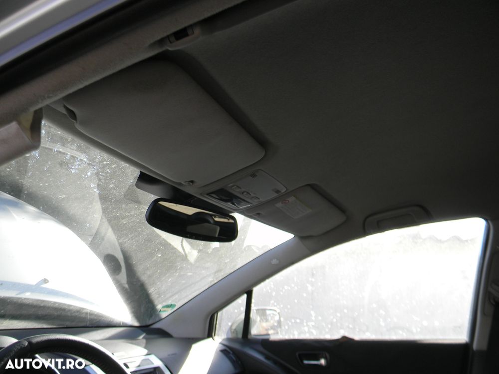 Dezmembrari  Toyota COROLLA verso  2004  > 2009 2.2 D-4D Motorina - 22