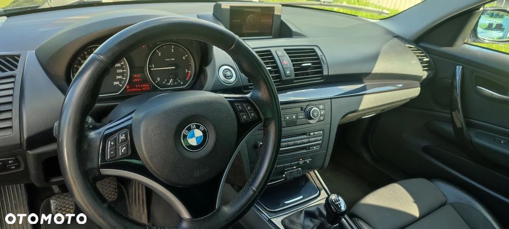 BMW Seria 1 123d - 18