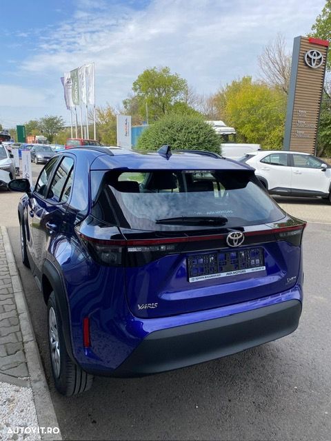Toyota Yaris Cross 1.5 VVT-i HSD 4x2 Active - 3