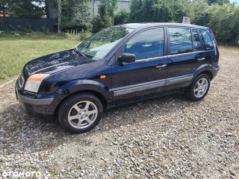 Ford Fusion 1.4 + - 11