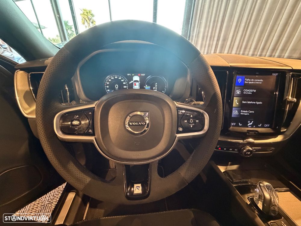 Volvo XC 60 2.0 T8 PHEV R-Design AWD - 49