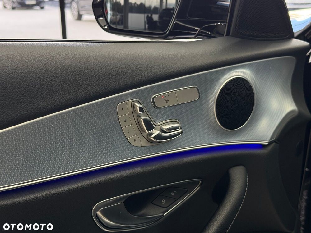 Mercedes-Benz Klasa E - 22