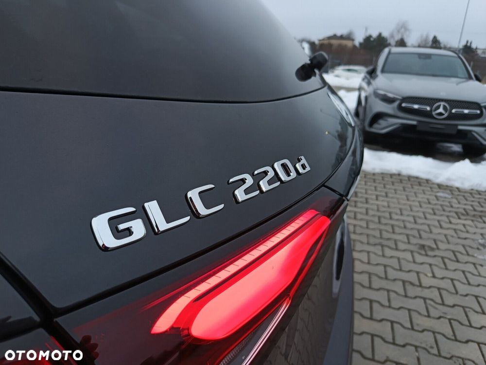 Mercedes-Benz GLC - 27