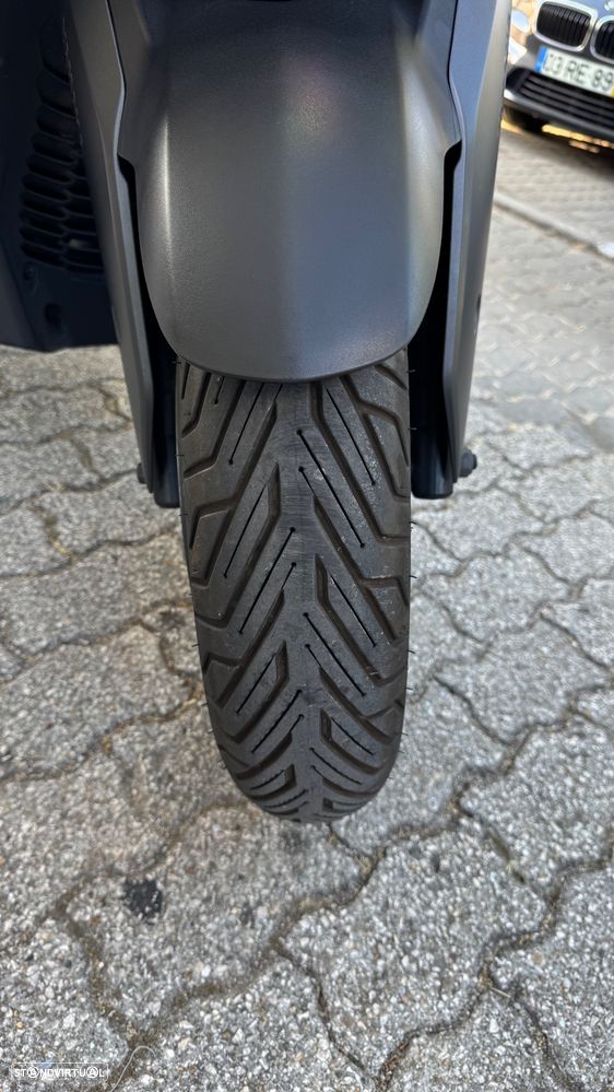 Yamaha X-Max - 11