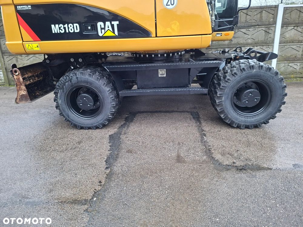 Caterpillar CAT M 318 D - 28