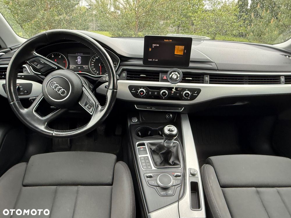 Audi A4 Avant 2.0 TDI ultra DPF Attraction - 10