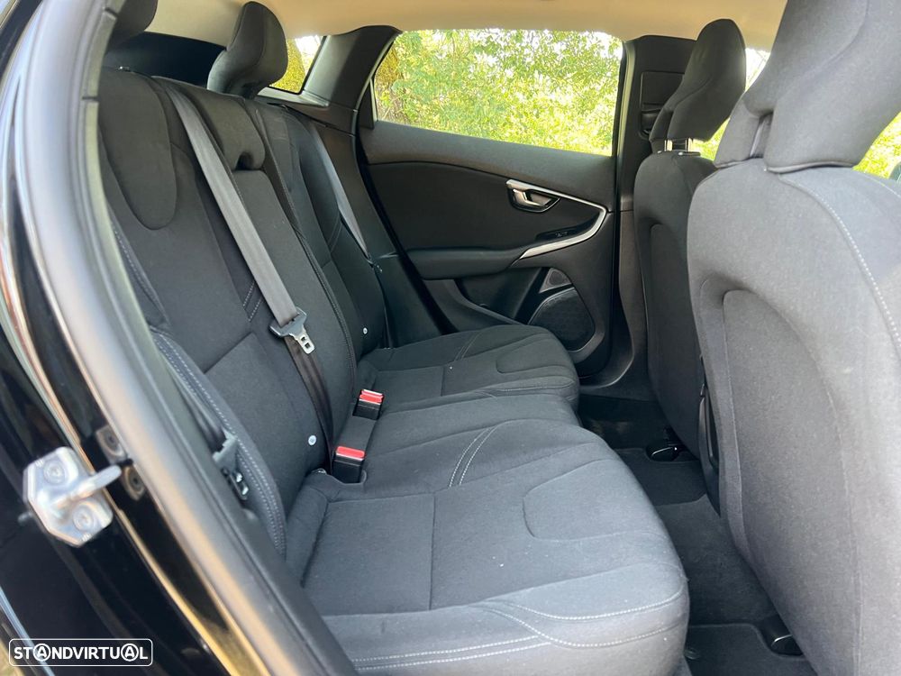 Volvo V40 2.0 D2 Momentum - 12