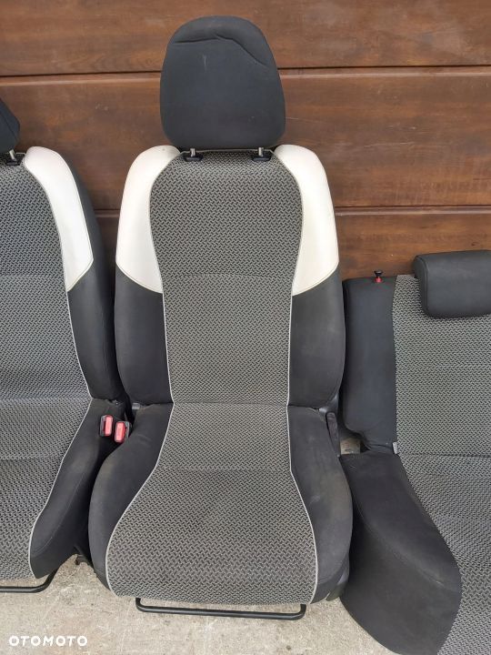 Toyota Yaris III fotel lewy prawy przód kanapa tył - 4