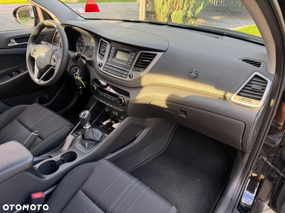 Hyundai Tucson 1.7 CRDI BlueDrive Classic 2WD - 17