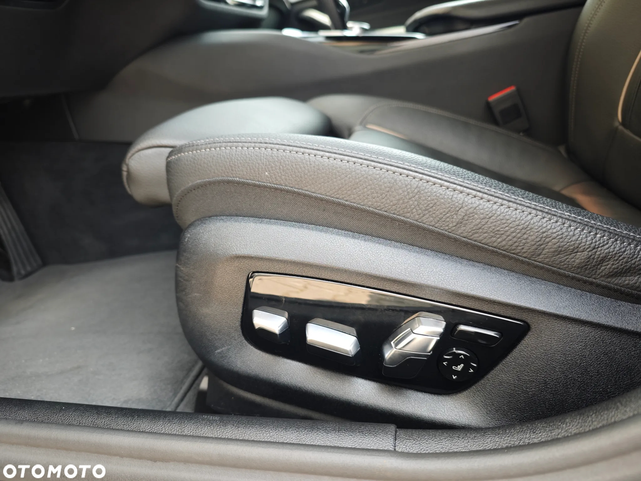 BMW Seria 5 520d xDrive mHEV Luxury Line sport - 16