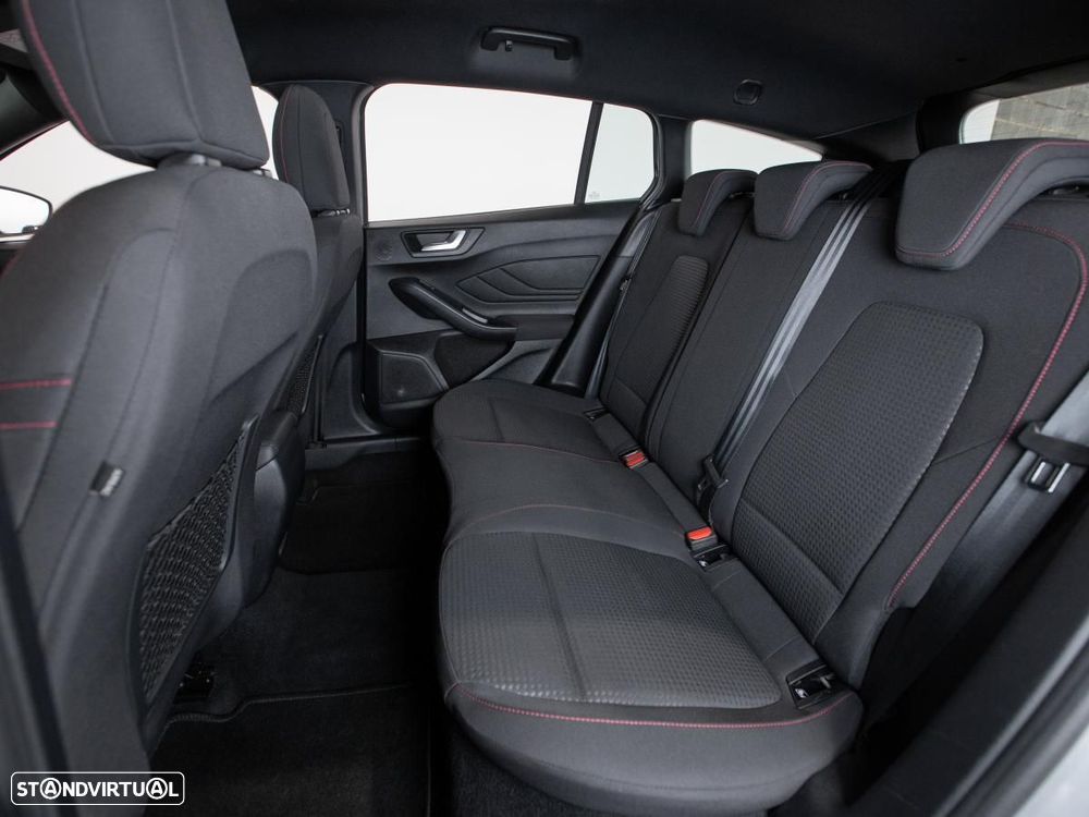 Ford Focus SW 1.5 TDCi EcoBlue Active - 9