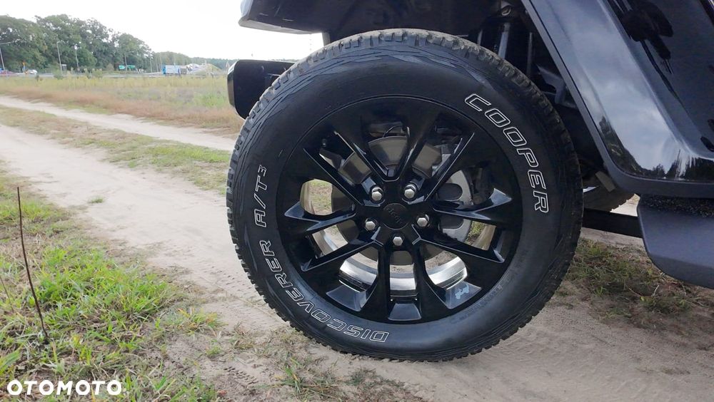 Jeep Wrangler - 11