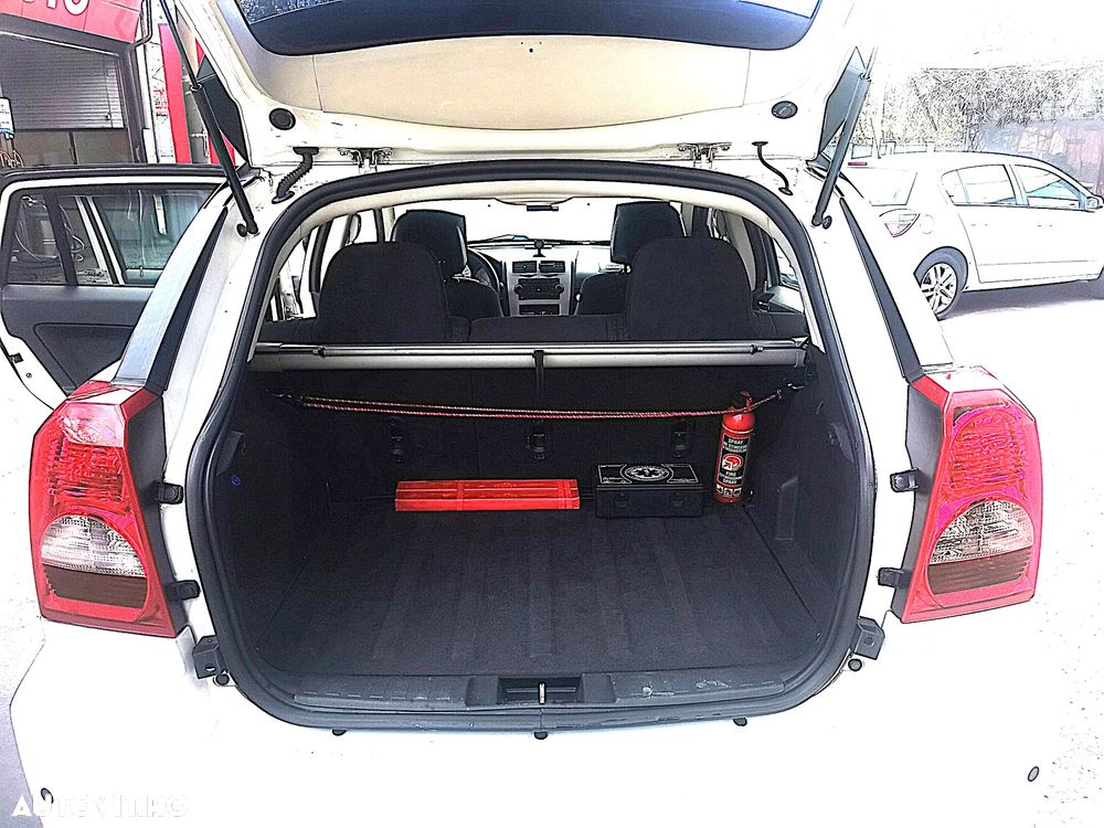 Dodge Caliber 2.0 CVT SE - 25