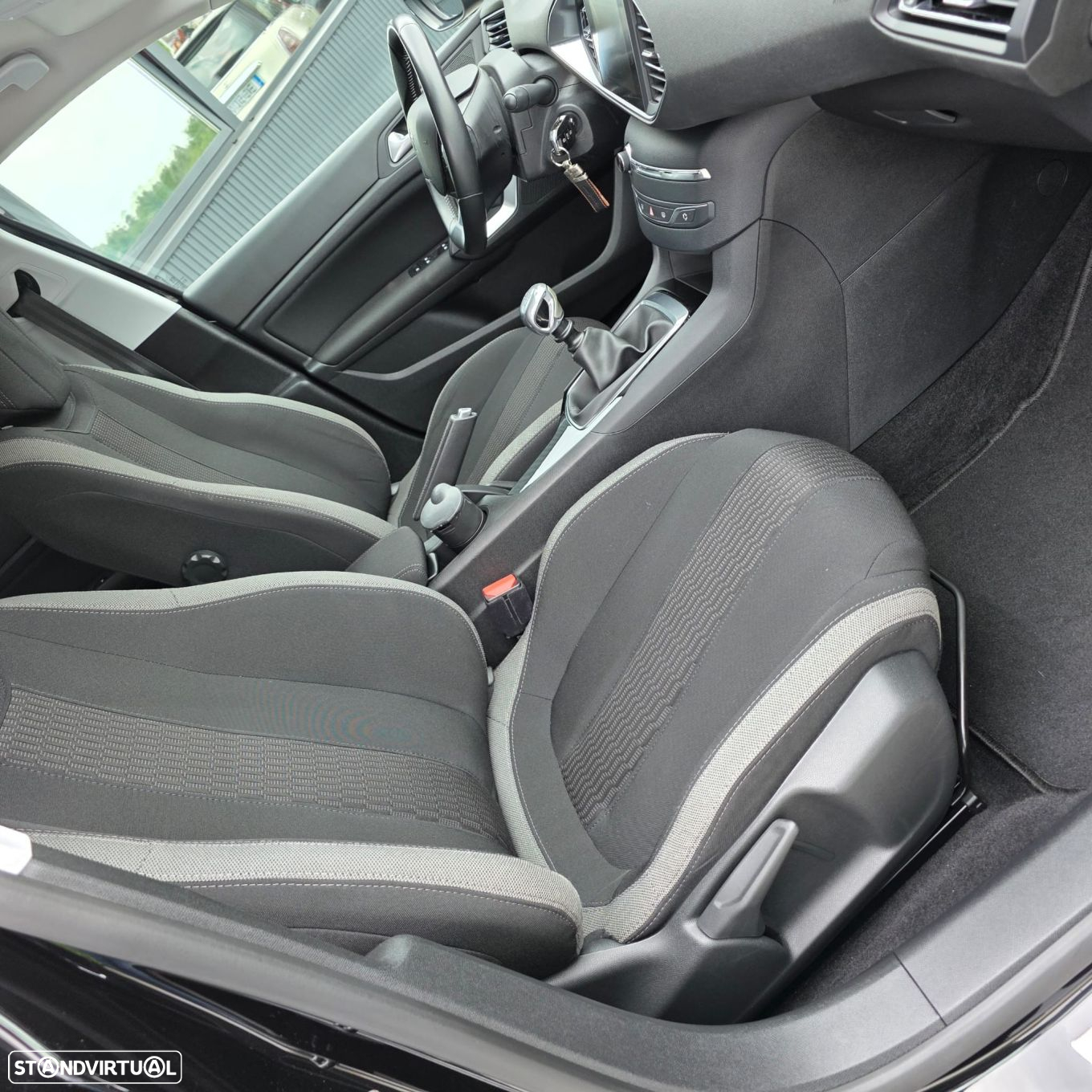 Peugeot 308 SW 1.6 BlueHDi Style J17 - 31