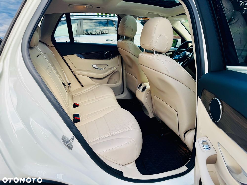 Mercedes-Benz GLC - 15