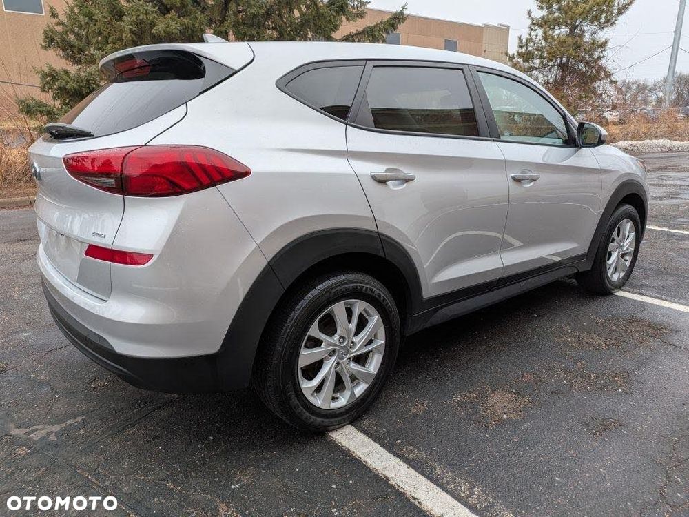 Hyundai Tucson - 2