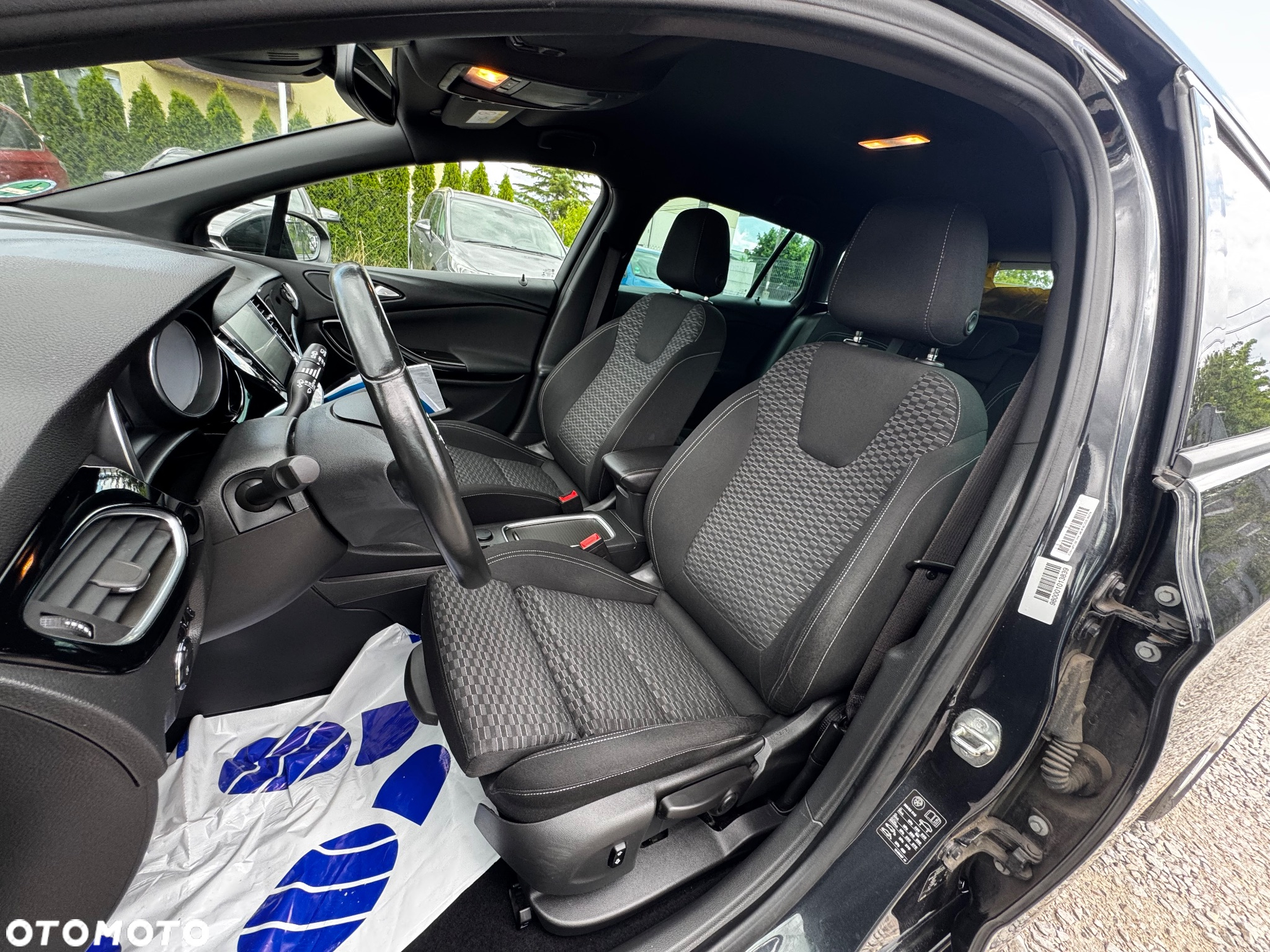 Opel Astra 1.4 Turbo Dynamic - 34