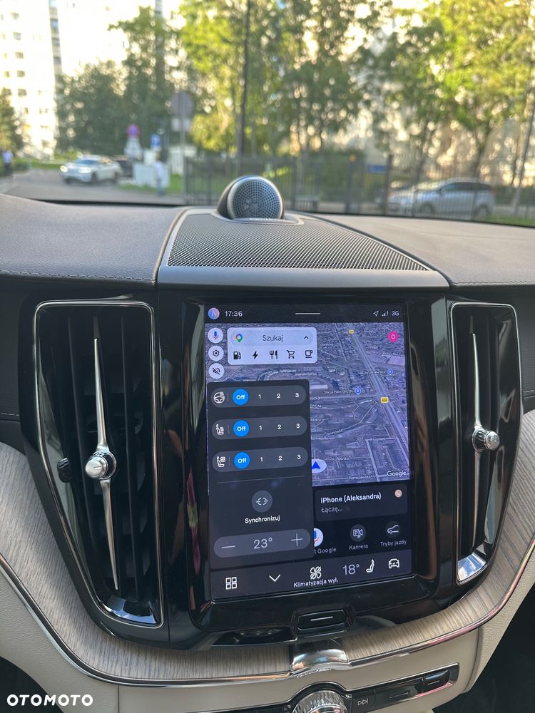 Volvo XC 60 T8 Plug-In Hybrid AWD Inscription - 24