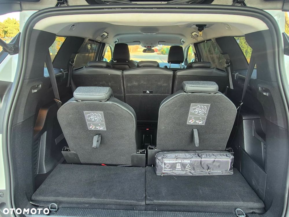 Peugeot 5008 - 21