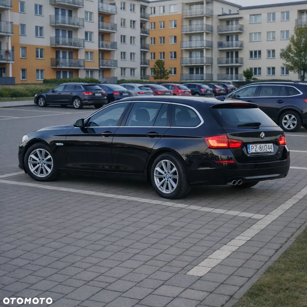 BMW Seria 5 520d xDrive Sport Line - 1