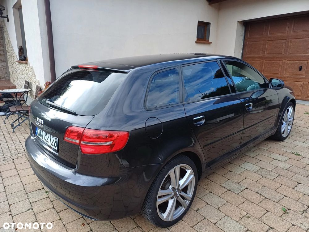 Audi A3 Sportback 1.4 TFSI S line Sportpaket - 3