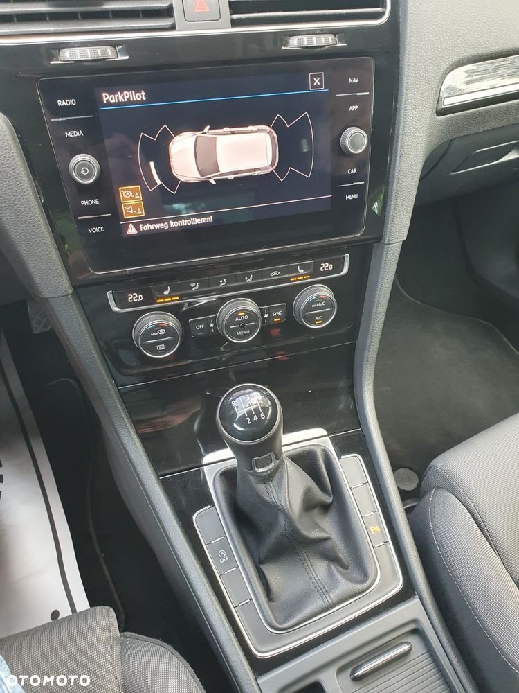 Volkswagen Golf 1.5 TSI OPF R-Line - 12