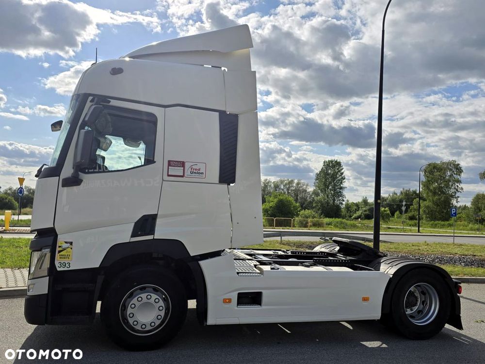Renault GAMA T480 - 17