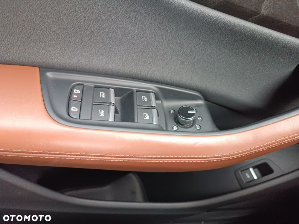 Audi Q8 55 TFSI quattro tiptronic - 29