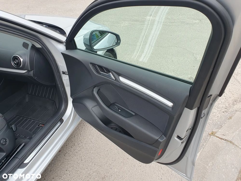 Audi A3 Sportback - 13