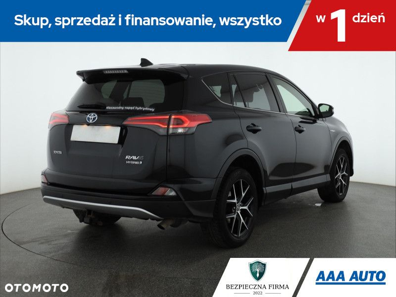 Toyota RAV4 - 6
