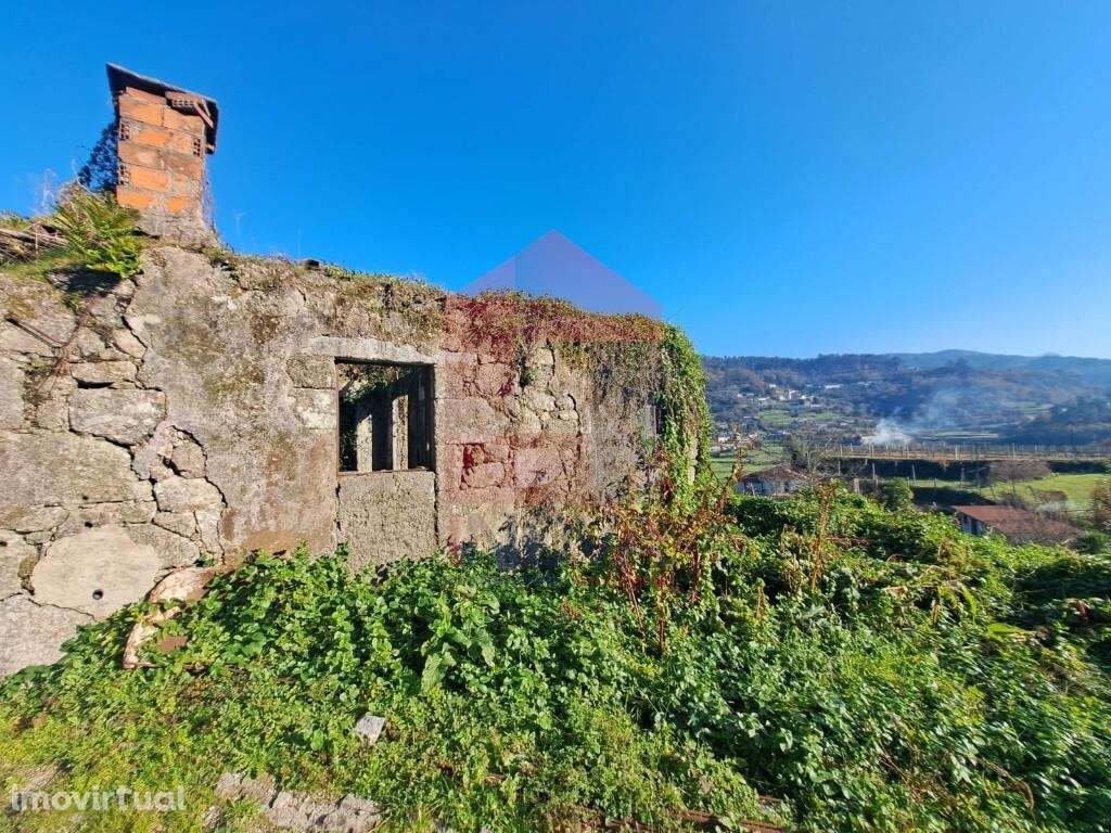 Moradia para restauro, Valões - Grande imagem: 2/30