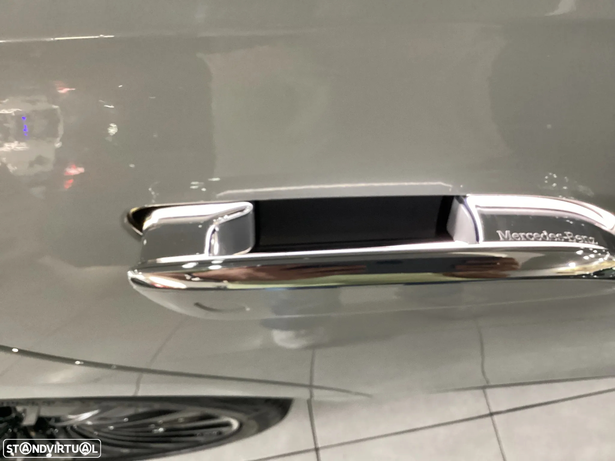 Mercedes-Benz E 300 e AMG Line - 9