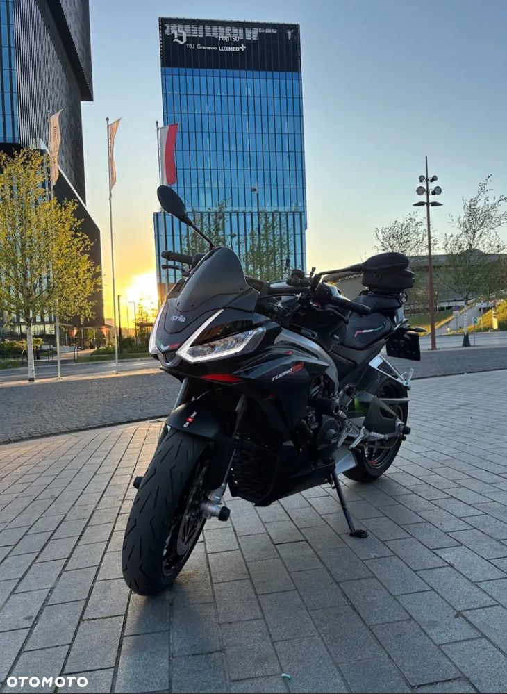 Aprilia Tuono - 9