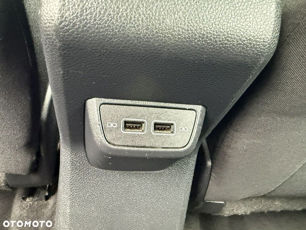 Volkswagen Polo - 32