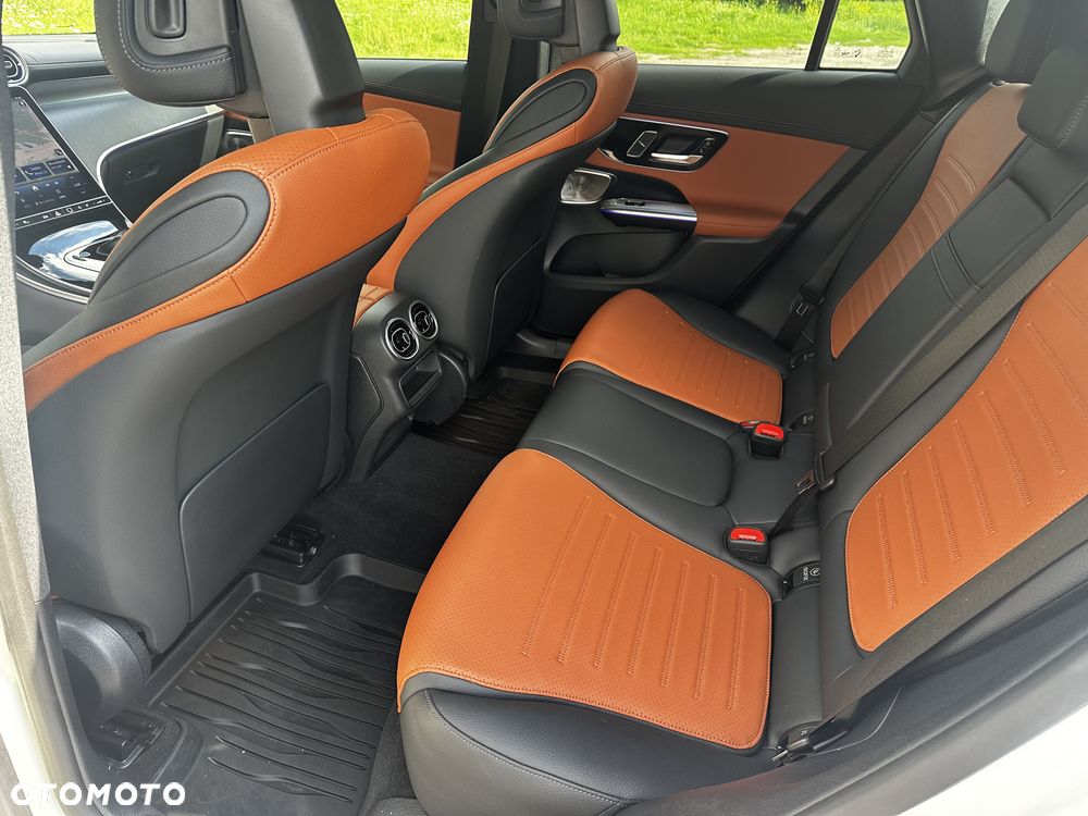 Mercedes-Benz GLC - 13