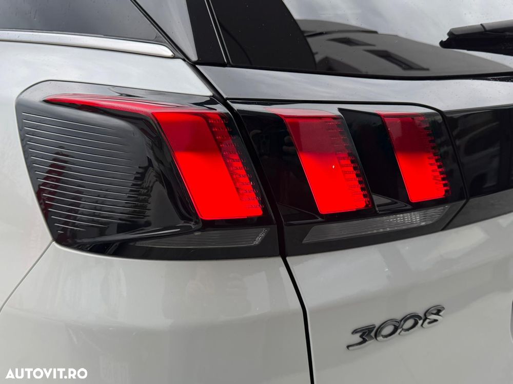 Peugeot 3008 1.2 PureTech Turbo S&S EAT6 GT-Line - 19