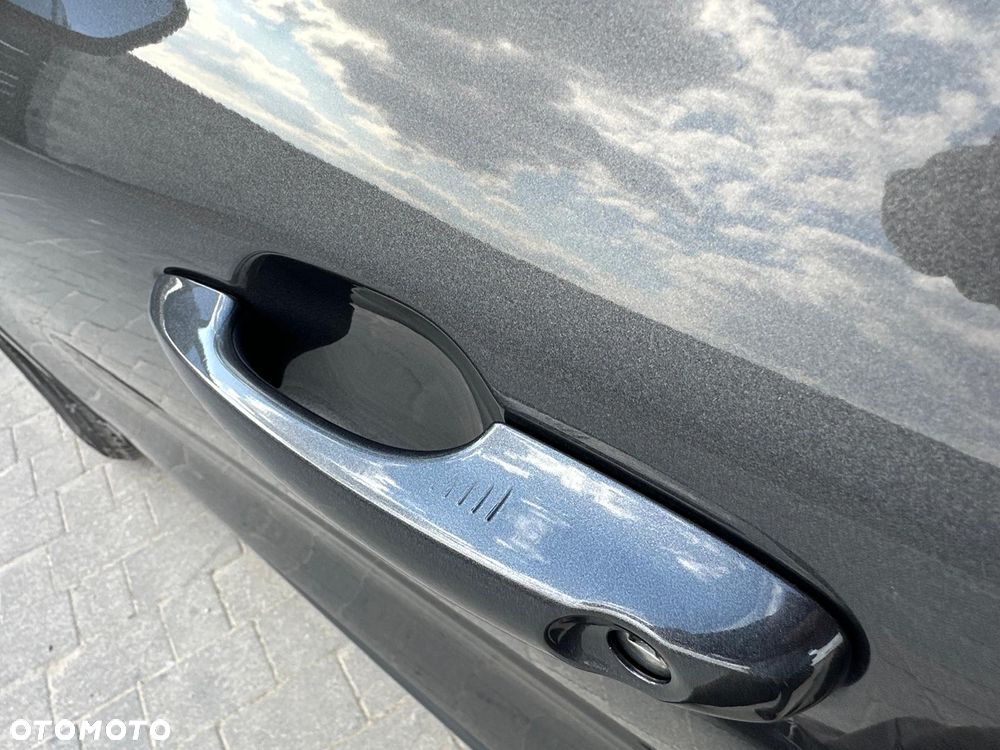 Ford Kuga 1.5 EcoBoost FWD ST-Line - 24