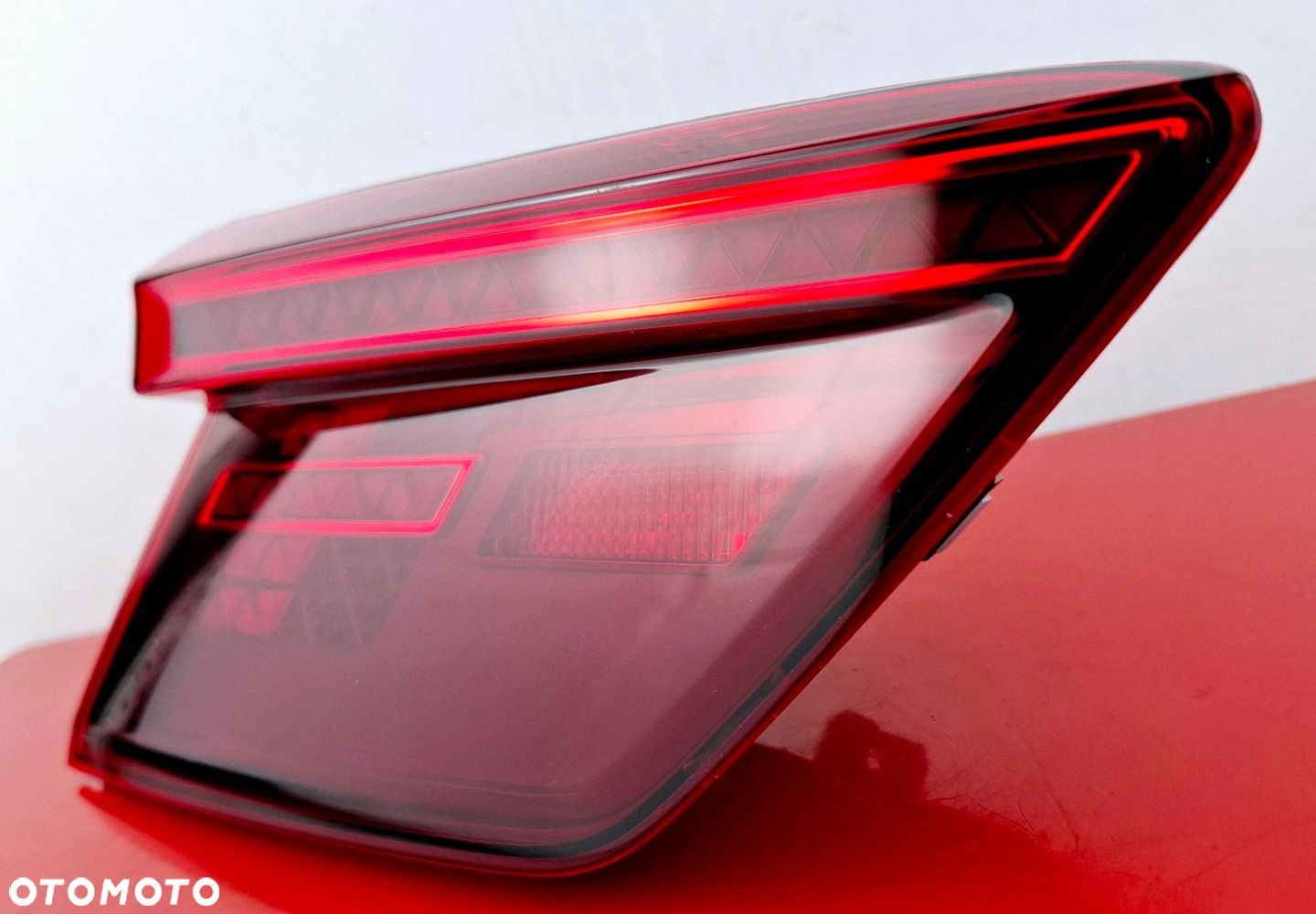 VW Volkswagen Tiguan II Lampa Tylna Lewa w klapę 5NA945307D - 5