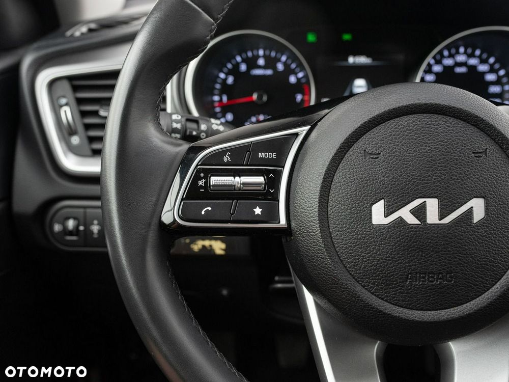 Kia Ceed 1.5 T-GDI M - 14