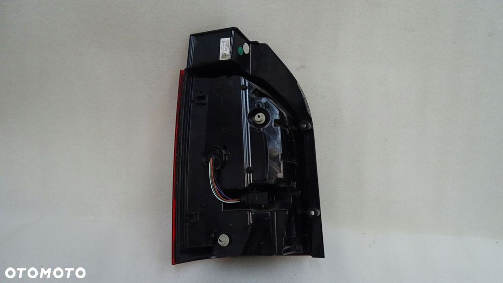 VW T6 7LA MULTIVAN LIFT - lampa tylna prawa LED - 6