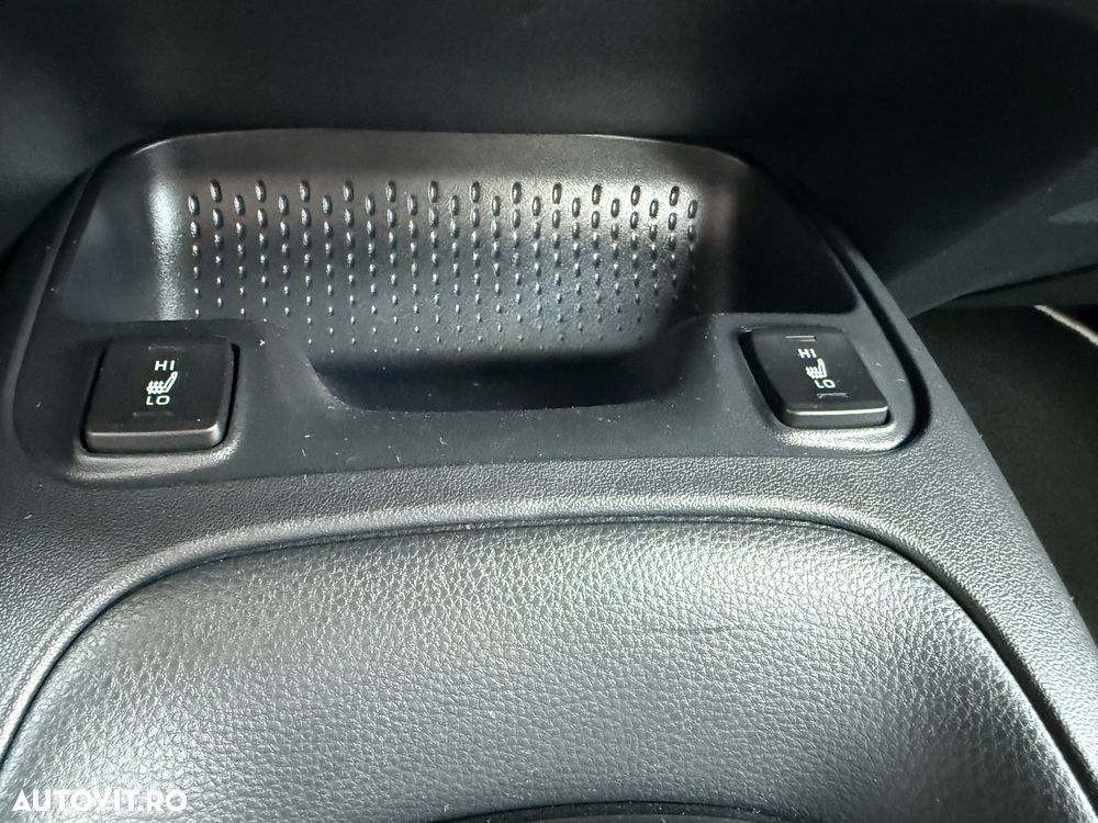 Toyota Corolla 1.8 Comfort - 32