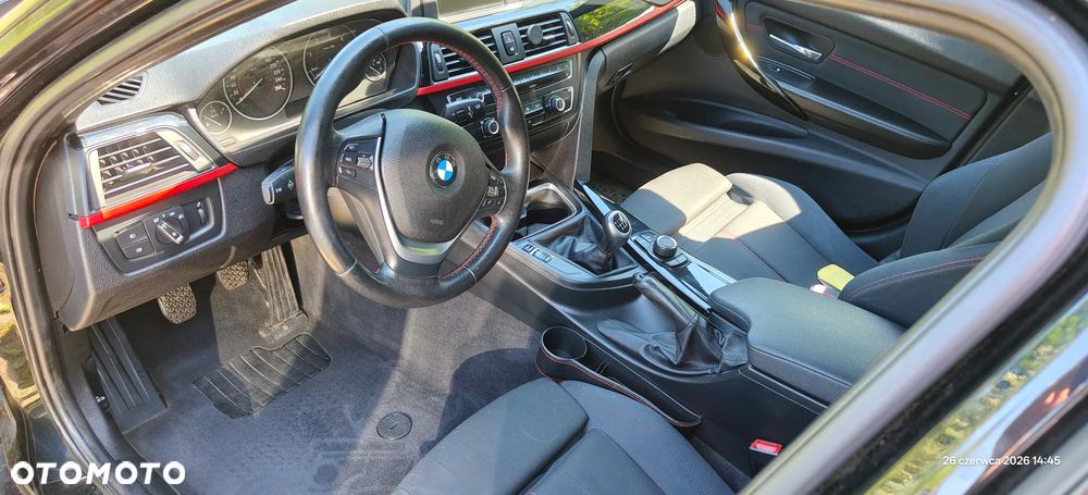 BMW Seria 3 320d Efficient Dynamics Sport Line - 7