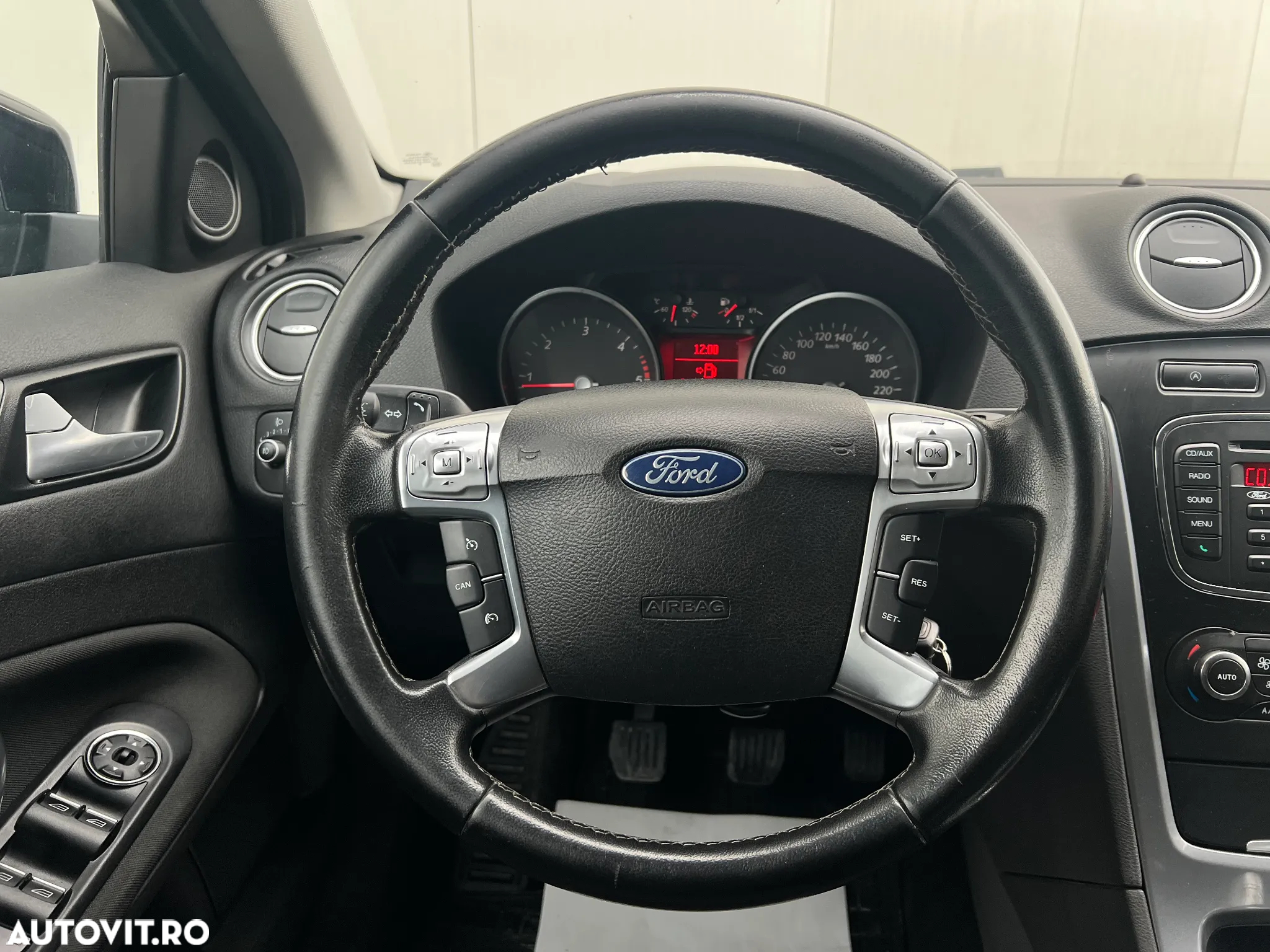 Ford Mondeo 1.6 TDCi Ambiente - 13
