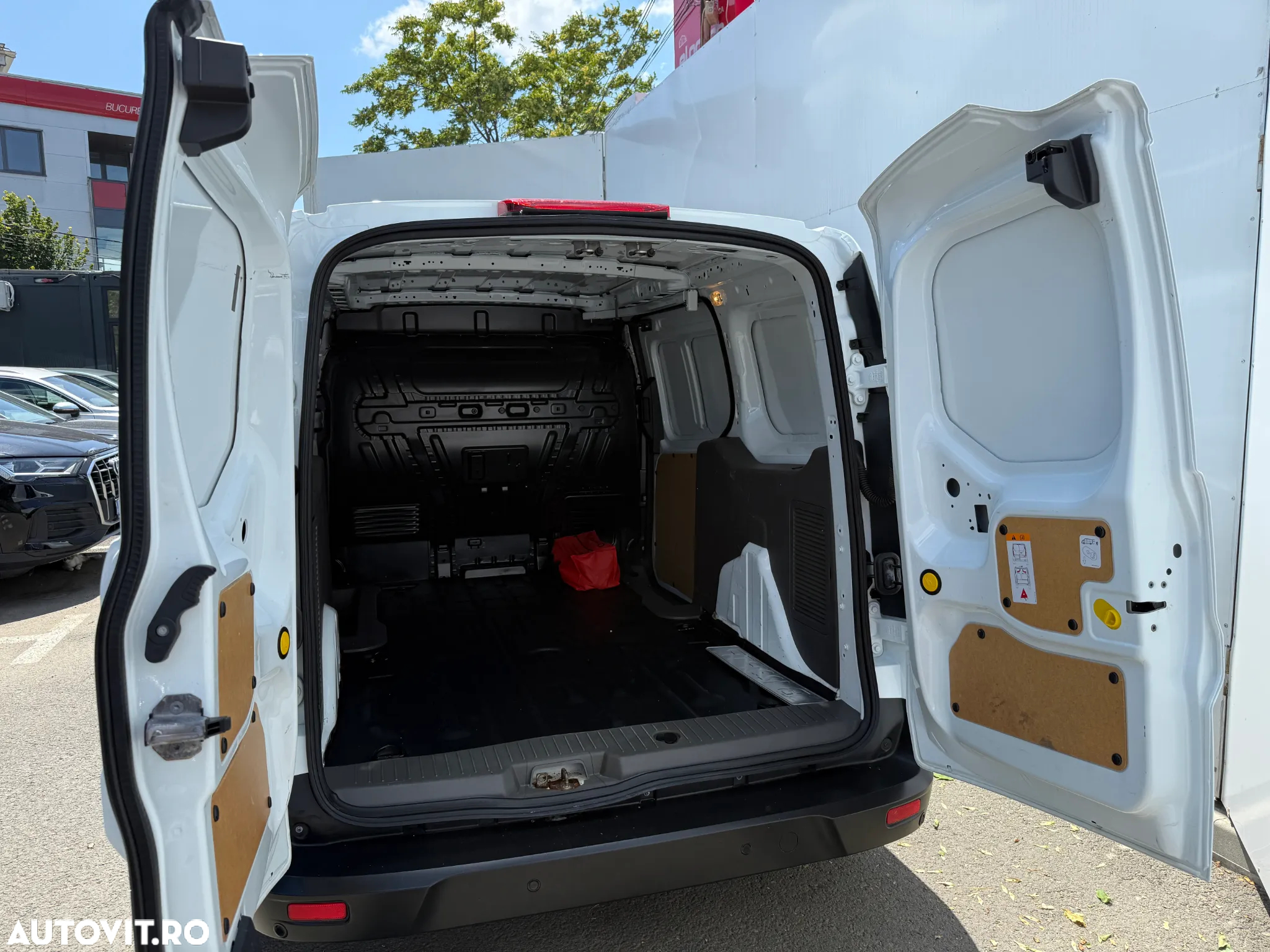 Ford Transit Connect 1.5 EcoBlue 100CP 6MT Kombi Commercial L2 Active - 7